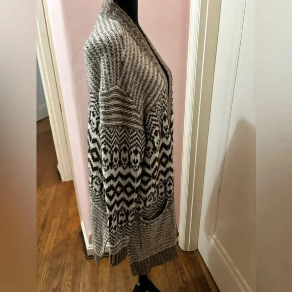 American Eagle Outfitters Brown/Black/White Aztec Open Cardigan Sweater XL - Picture 4 of 9